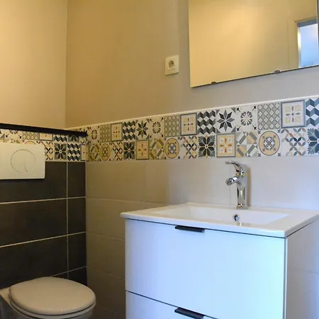 Group With Sauna * Amonines