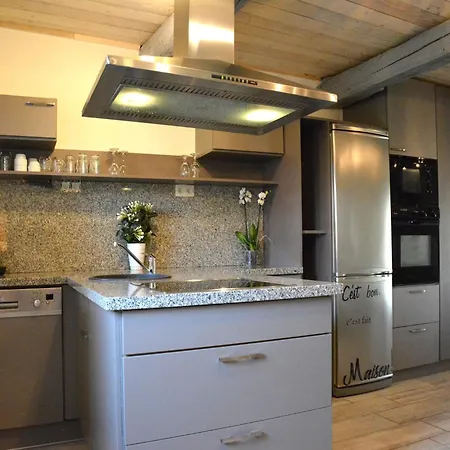 Сasa de vacaciones Group With Sauna